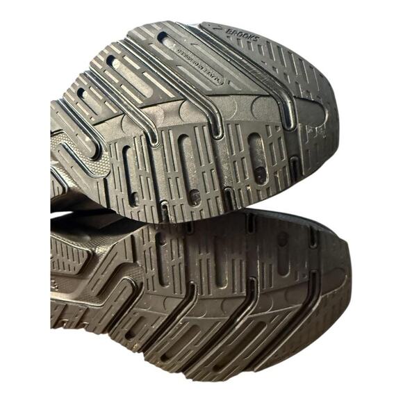 Brooks Launch 9 Black Running Shoe Black Men size 11.5 2E extra wide - Picture 8 of 9